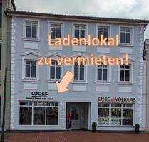 Erstklassige Gewerbeeinheit in Heides Stadtzentrum zu vermieten!