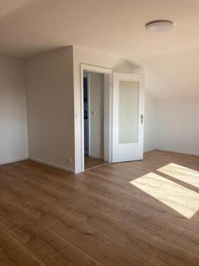 Foto - 2- Zimmer Dachgeschosswohnung - 710,00 EUR Kaltmiete,