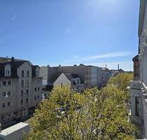 Sanierte Altbauwohnung mit Flügeltüren und Balkon - Magdeburg Leipziger Straße