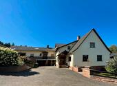 Foto - Gepflegtes Zweifamilienhaus mit Nebengebäude in Büdingen-Dudenrod