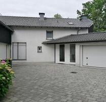 Mettmann-Metzkausen: von Privat 3-Zimmer-ETW, Doppelgarage