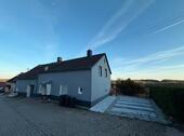 Foto - Freistehendes Einfamilienhaus mit Garage & großem Grundstück