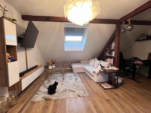 Foto - Charmante 2-Zimmer-Wohnung im Dachgeschoss – kernsaniert & modern
