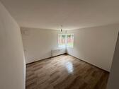 Foto - Wohnung zu vermieten (teilsaniert)
