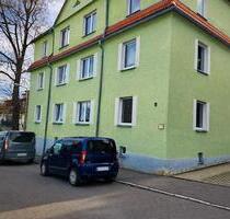 Wer hier einzieht, mietet Gemütlichkeit - 2 Zimmer Wohnung mit Badewanne - Zwickau