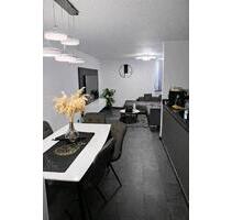 Sanierte,zentrale 2,5 Zimmerwohnung mit TG-Stellplatz.OHNE MAKLER - Sindelfingen Eichholz