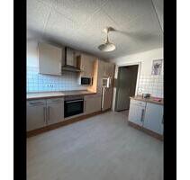 Wohnung in Lage - 870,00&nbsp;EUR Kaltmiete, ca.&nbsp; 83,00&nbsp;m&sup2; in Lage (PLZ: 32791)