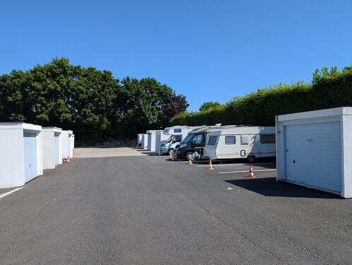 Foto - Stellplätze, Garagen und Abstellflächen zu vermieten