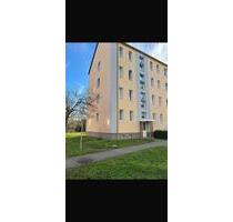 2 Raum Wohnung mit EBK - 290,00&nbsp;EUR Kaltmiete, ca.&nbsp; 46,50&nbsp;m&sup2; in Calbe (Saale) (PLZ: 39240)