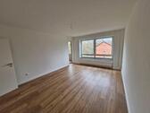 Foto - Renovierte 3-Zimmer-Wohnung mit Balkon in Lüneburg-Moorfeld