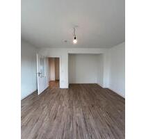 LUXUS TRIFFT GEMÜHTLICHKEIT – Sanierte 3-Raumwohnung mit EBK & Wohlfühlbad - Wolfsburg Alt-Wolfsburg