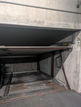 Foto - Tiefgaragen Stellplatz in Sartoriusstraße (ab 1.4.) zum vermiete