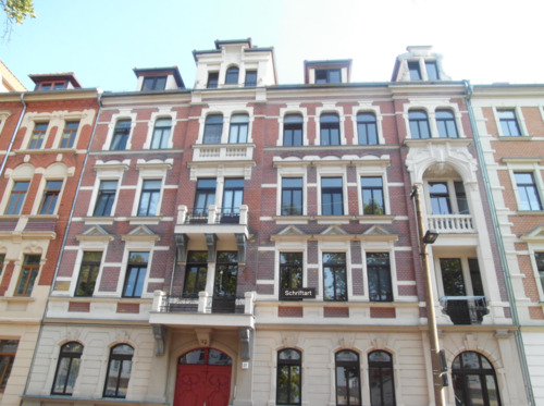 Foto - Charmante 3-Raum-Wohnung mit Stuckdecke in Riesa (Bad mit Dusche und Badewanne ausgestattet)