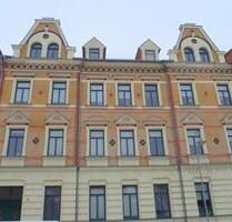 Gemütliche 2-Zimmer-Wohnung mit Balkon z. Hofseite, sep. Küche, Laminatboden und Badewanne - Meißen