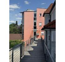 Terrassenvilla - Erdgeschosswohnung mit 2,5 Zimmer in LandauIsar - Landau an der Isar