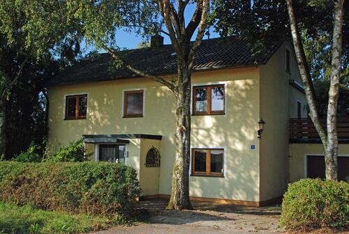 Foto - Haus Einfamilienhaus Zweifamilienhaus