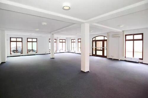 Foto - Vielseitig nutzbare LadenBürofläche od. Praxisräume & Stellplatz