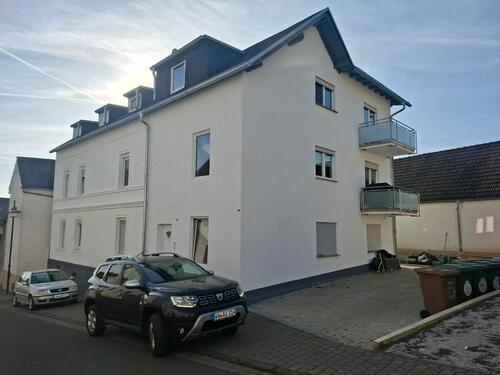 Foto - Gepflegte 4-Zimmer-Wohnung im 2.OG. Mit Balkon und Dachboden