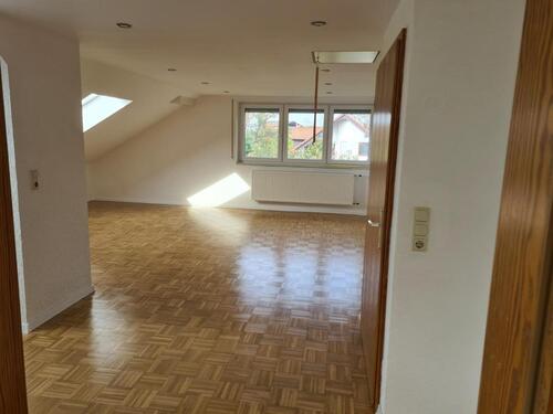Foto - 2 Zimmer Dachgeschoßwohnung zur Miete in Groß-Umstadt