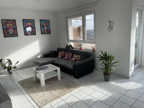 Foto - Helle, möblierte 75 m² Wohnung mit Panorama, Balkon & Garage