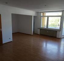 Neuss-Artur-Platz-Weg 13! Singlewohnung frei! Geräumige und helle 1-Zimmer-Wohnung mit Balkon