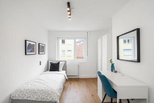 Foto - Freies möbliertes Zimmer in 4er WG in Nürnberg