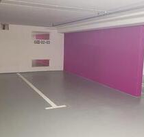 Tiefgaragenstellplatz mit Wand - Freiburg Stühlinger - Freiburg im Breisgau Brühl
