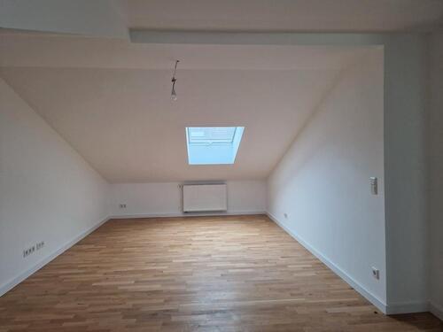 Foto - 2 Zimmer Dachgeschoss - Erstbezug nach Sanierung