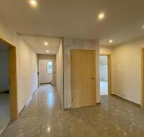 Helle 5 Zimmer Wohnung in Rehe - 1.250,00&nbsp;EUR Kaltmiete, ca.&nbsp; 133,00&nbsp;m&sup2; in Hellenhahn-Schellenberg (PLZ: 56479)