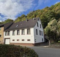 Einfamilienhaus mit großem Garten, Terrasse & Garage - Lauterecken