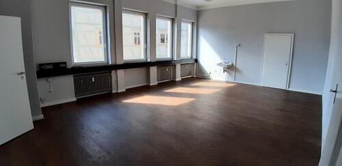 Foto - Büro Büroräume Bürokomplex - 1.350,00&nbsp;EUR Kaltmiete, ca.&nbsp; 7,10&nbsp;m&sup2;