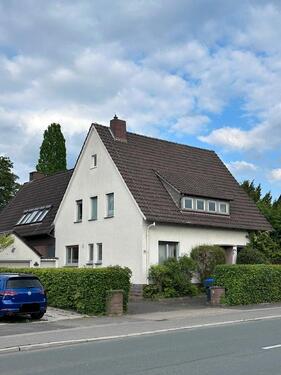 Foto - Freistehendes Einfamilienhaus mit großem Garten