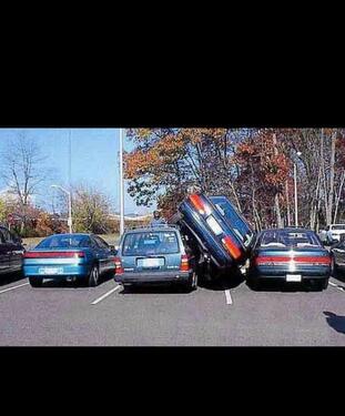 Foto - Tiefgaragenstellplatz - 90,00&nbsp;EUR Miete,