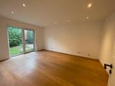 Foto - Ein-Zweifamilienhaus mit viel Platz von Privat