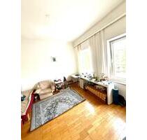 Helle gepflegte 2 Zimmer 3 Zimmer Wohnung in Krefeld vermieten