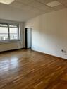 Foto - Büro und Hallenfläche mit bester Anbindung zu vermieten