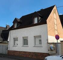 Einfamilienhaus mit Wintergarten, Anbau und Garage - Wiesbaden Bierstadt