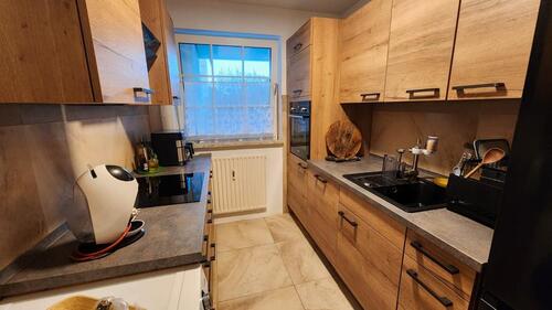 Foto - Renovierte 3-Zimmer-Wohnung mit Stellplatz – provisionsfrei