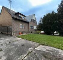 Charmantes Mehrfamilienhaus mit Halle & Apartment in Toplage - Holzhausen an der Haide