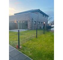 Doppelhaushälfte zu vermieten - 1.800,00&nbsp;EUR Kaltmiete, ca.&nbsp; 124,00&nbsp;m&sup2; in Kaltenkirchen (PLZ: 24568)