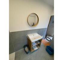 Schöne 2-Zimmer-Erdgeschosswohnung mit separatem Eingang - Geisenheim Schöne 2-Zimmer-Erdgeschosswohnung mit separatem Eingang - Geisenheim