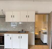 Neues möbliertes Apartment mit Bad, Küche und Internet. 700,-€ warm - Mamming