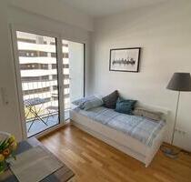 Apartmentzimmer möbiliert mit Balkon Nähe Riem Arkaden - München Ramersdorf-Perlach
