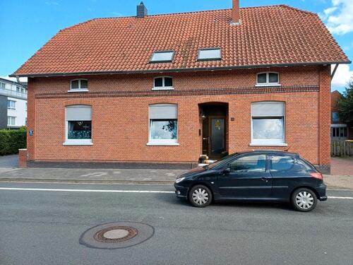 Foto - Ein-Zweifamilienhaus zentral in Aschendorf zu verkaufen