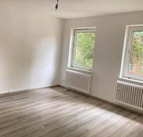 Stilvoll wohnen mit Weitblick - gepflegte 2-Zimmerwohnung im 3. Obergeschoss (ohne Fahrstuhl) - Salzgitter