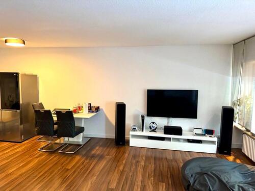 Foto - Charmante 2ZKB Wohnung mit großem Balkon nahe Erlenhofsee