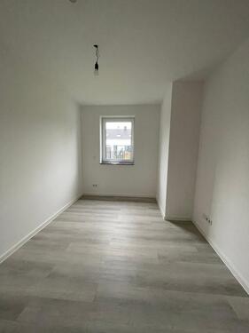Foto - Hochwertig kernsanierte Wohnung: Zwei sonnige Balkone