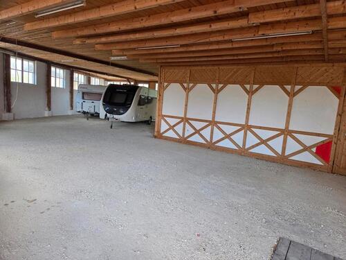 Foto - Wohnanhänger Garage, Stellplatz, überdacht