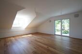 Foto - Top 2-Zimmer-Dachgeschosswohnung