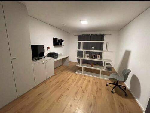 Foto - Single Room Apartment – Immediately Available